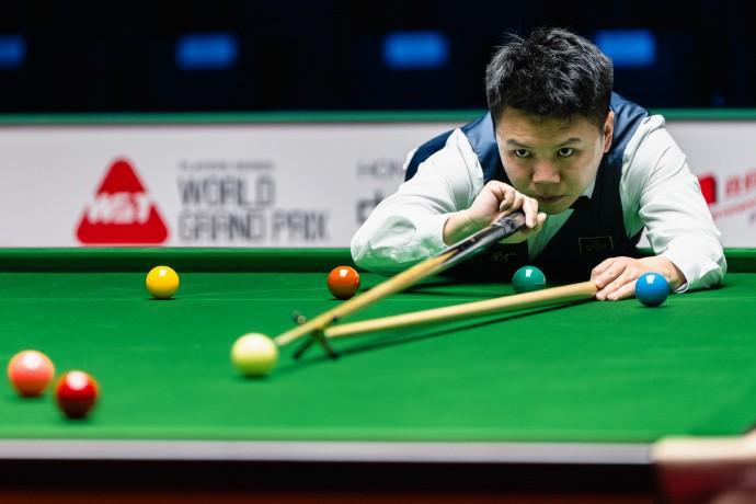 历史首次!赵心童、周跃龙惊险晋级,国手包揽斯诺克世界大奖赛4强