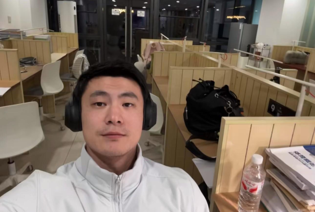 1xbet官网注册-连云港队张骋：踢着苏超顺便考个研，没想到一不小心考上了